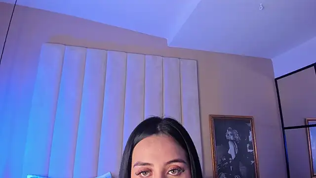 AnnyBentley online show from 09/29/25, 05:34