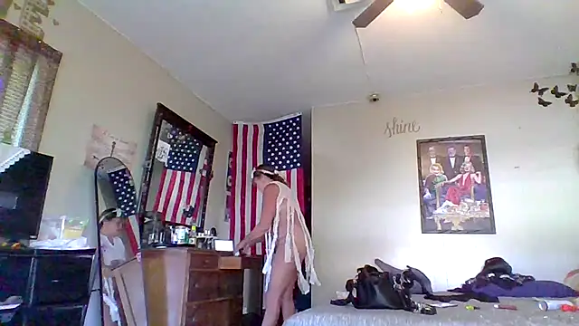 Bored Grandma online show from 10/03/25, 04:26