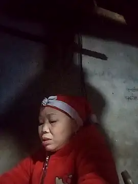  YooY  online show from 11/30/25, 11:03