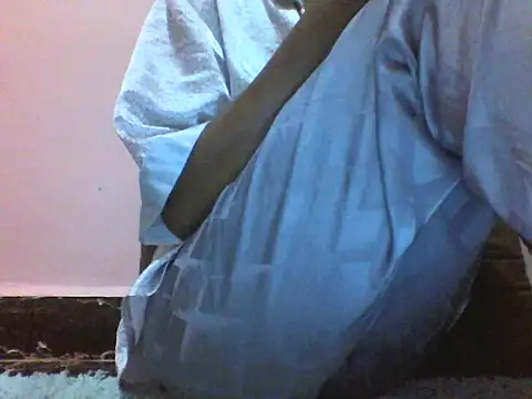 Moongodessy online show from 12/15/25, 05:44