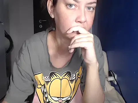 petite danielle online show from 07/22/26, 03:09