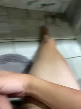 Snapshot of Novindapikgrossa chatting on 12/05/25, 12:36 Novindapikgrossa online show from 12/05/25, 12:36