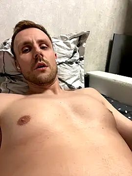 Snapshot of C8ETO4KA chatting on 10/29/25, 09:27 C8ETO4KA online show from 10/29/25, 09:27