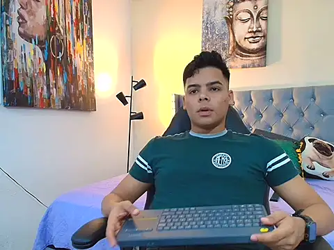 stewart mateo  online show from 09/13/25, 02:55