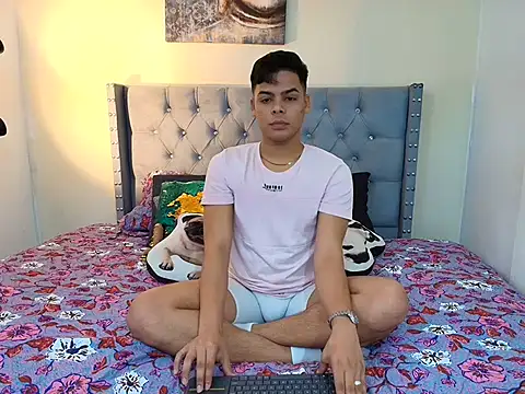 stewart mateo  online show from 10/08/25, 01:58