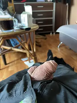 Snapshot of Darekjapa chatting on 09/17/25, 12:07 Darekjapa online show from 09/17/25, 12:07