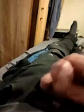 Snapshot of Darekjapa chatting on 10/22/25, 02:28 Darekjapa online show from 10/22/25, 02:28