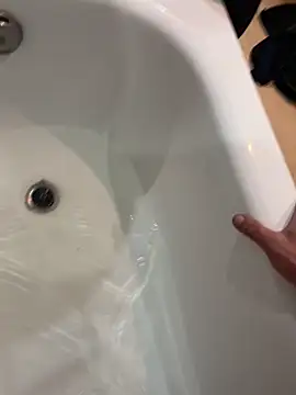 Snapshot of Darekjapa chatting on 11/27/25, 12:35 Darekjapa online show from 11/27/25, 12:35