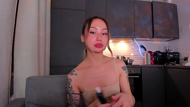 baobei03 online show from 10/22/25, 05:02