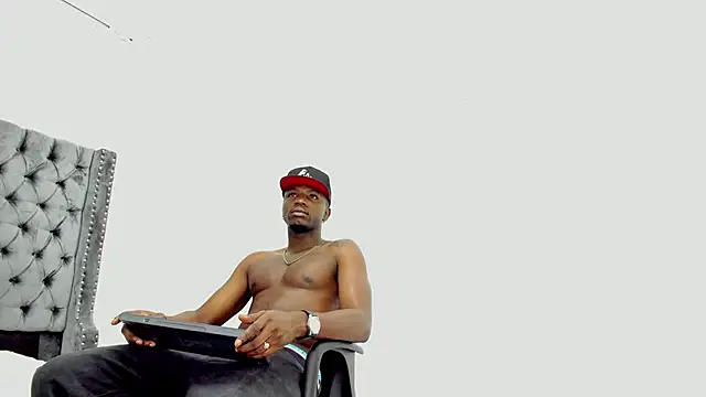 Snapshot of DOUGLAS_099 chatting on 10/16/25, 01:01 DOUGLAS 099 online show from 10/16/25, 01:01