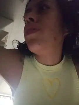 Snapshot of Queen_Ashly chatting on 12/21/25, 08:49 Queen Ashly online show from 12/21/25, 08:49