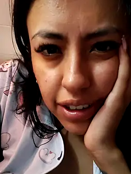 Snapshot of Queen_Ashly chatting on 02/22/26, 06:28 Queen Ashly online show from 02/22/26, 06:28