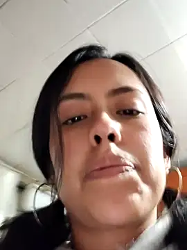 Snapshot of Queen_Ashly chatting on 03/19/26, 02:15 Queen Ashly online show from 03/19/26, 02:15