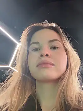 Snapshot of SMELLSEX chatting on 11/14/25, 07:23 SMELLSEX online show from 11/14/25, 07:23