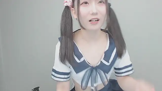 Hanna xxx cute online show from 11/29/25, 11:24