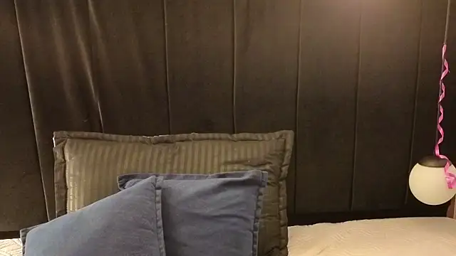 LiaMonroee  online show from 06/11/26, 12:25