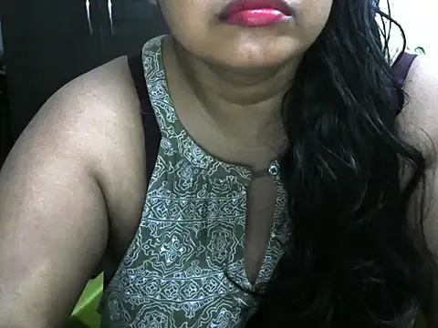 bosemalini online show from 10/31/25, 05:47