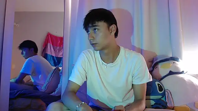 Snapshot of Noah_Blaze chatting on 10/16/25, 07:04 Noah Blaze online show from 10/16/25, 07:04