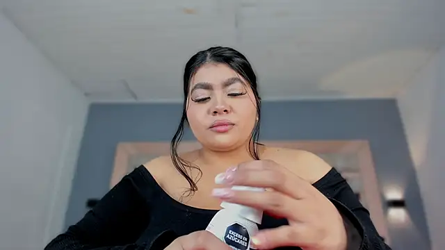 Snapshot of BellaBoobs_ chatting on 11/28/25, 07:38 BellaBoobs online show from 11/28/25, 07:38