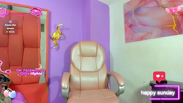 Snapshot of VICTORIAOBEY chatting on 11/17/25, 09:31 VICTORIAOBEY online show from 11/17/25, 09:31