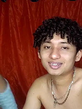 Snapshot of nezuko-uwu chatting on 10/21/25, 05:19 nezuko-uwu online show from 10/21/25, 05:19