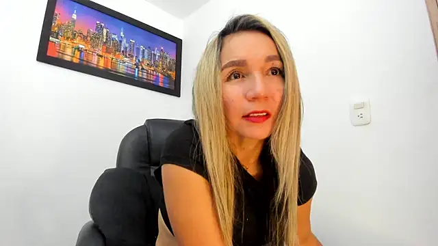 Ms lunaRose online show from 12/03/25, 03:21