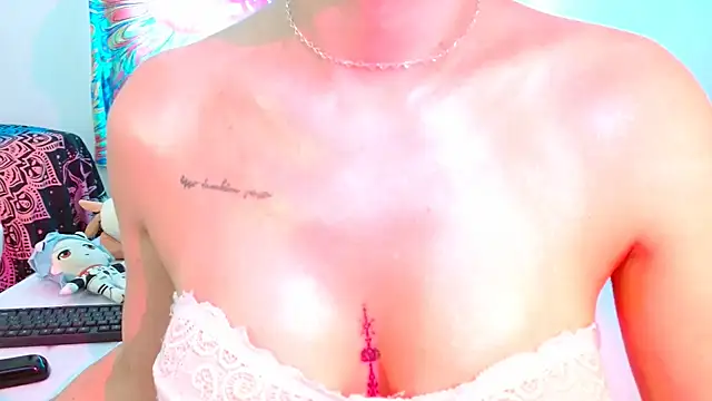 Snapshot of lilithxy chatting on 11/26/25, 02:51 lilithxy online show from 11/26/25, 02:51