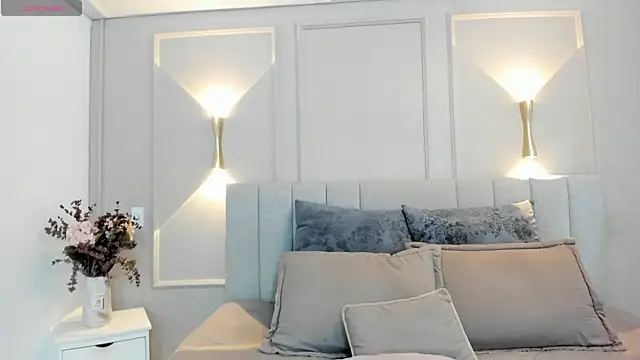 victoria bourne online show from 11/27/25, 07:05