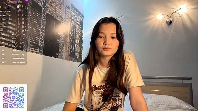 KiraVelvet online show from 09/28/25, 10:09