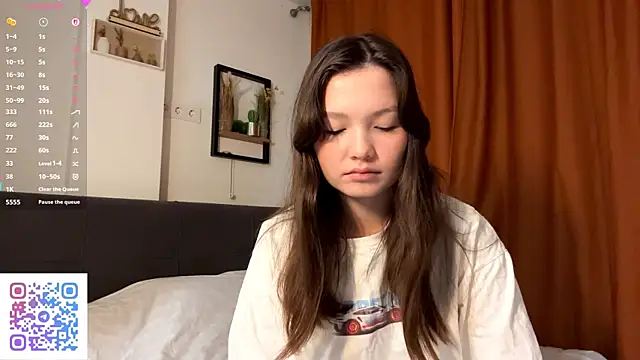 KiraVelvet online show from 10/03/25, 04:26