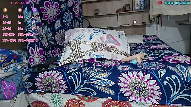 luisafe2025 online show from 10/17/25, 02:19