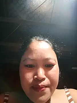 Snapshot of maycuc123 chatting on 09/12/25, 01:22 maycuc123 online show from 09/12/25, 01:22