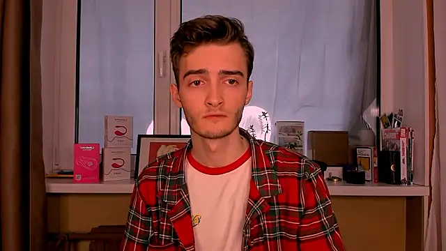 spider    man online show from 09/24/25, 12:08