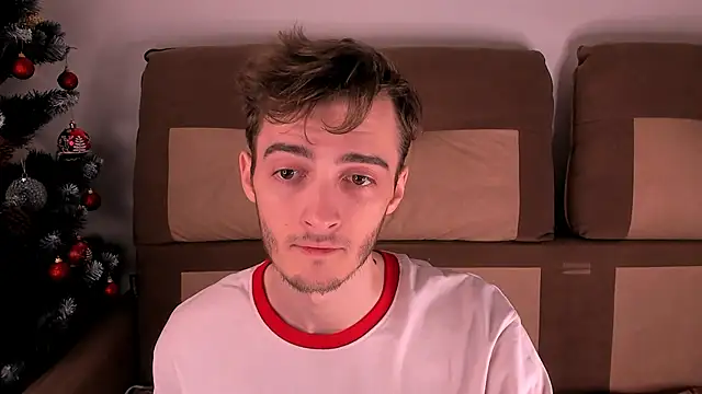 Snapshot of spider____man chatting on 12/18/25, 04:13 spider man online show from 12/18/25, 04:13