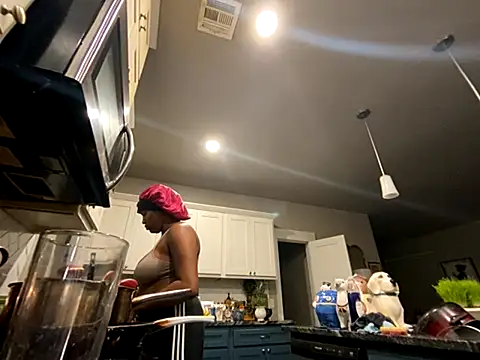 Snapshot of princesslivv chatting on 10/23/25, 03:50 princesslivv online show from 10/23/25, 03:50