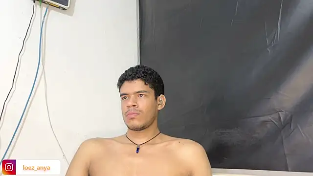 jonhsebastiann online show from 07/11/26, 08:17