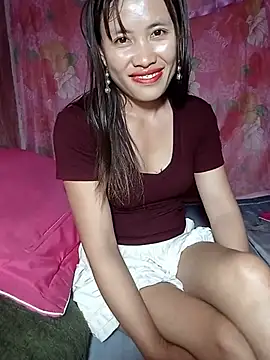 Snapshot of rubi_bae chatting on 07/15/26, 11:48 rubi bae online show from 07/15/26, 11:48