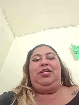 Snapshot of curvy_diva_ chatting on 09/23/25, 09:51 curvy diva  online show from 09/23/25, 09:51