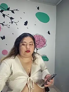 Snapshot of curvy_diva_ chatting on 09/27/25, 11:48 curvy diva  online show from 09/27/25, 11:48