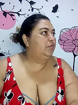 Snapshot of curvy_diva_ chatting on 10/12/25, 11:20 curvy diva  online show from 10/12/25, 11:20