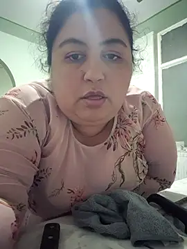 Snapshot of curvy_diva_ chatting on 10/14/25, 01:06 curvy diva  online show from 10/14/25, 01:06