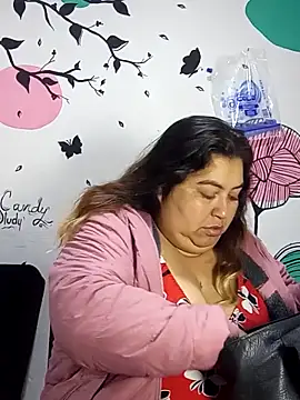 Snapshot of curvy_diva_ chatting on 10/20/25, 10:59 curvy diva  online show from 10/20/25, 10:59