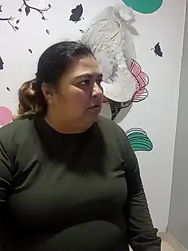 Snapshot of curvy_diva_ chatting on 11/19/25, 09:20 curvy diva online show from 11/19/25, 09:20