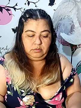 Snapshot of curvy_diva_ chatting on 11/21/25, 11:09 curvy diva online show from 11/21/25, 11:09