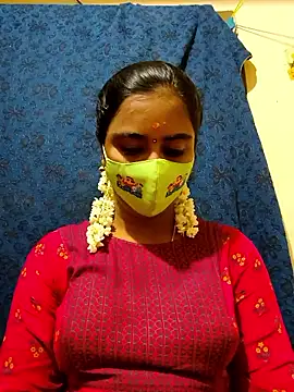 Snapshot of mini-queen chatting on 11/27/25, 08:38 mini-queen online show from 11/27/25, 08:38