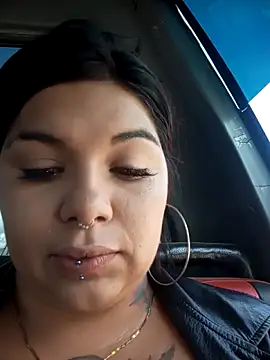 snow belle online show from 11/22/25, 07:13