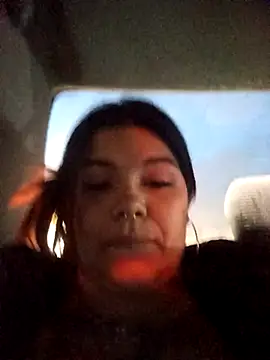 snow belle online show from 12/04/25, 10:24