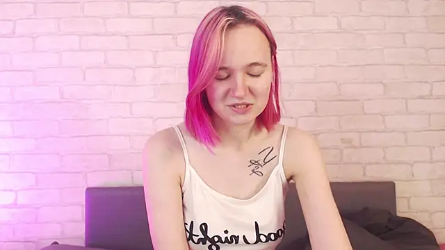 Ericha Stone online show from 10/15/25, 01:17