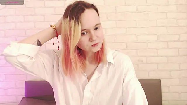 Snapshot of Ericha_Stone chatting on 03/24/26, 08:08 Ericha Stone online show from 03/24/26, 08:08