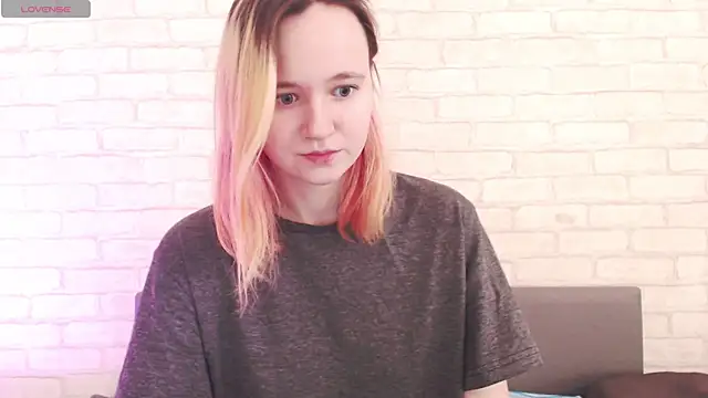 Snapshot of Ericha_Stone chatting on 03/31/26, 08:04 Ericha Stone online show from 03/31/26, 08:04